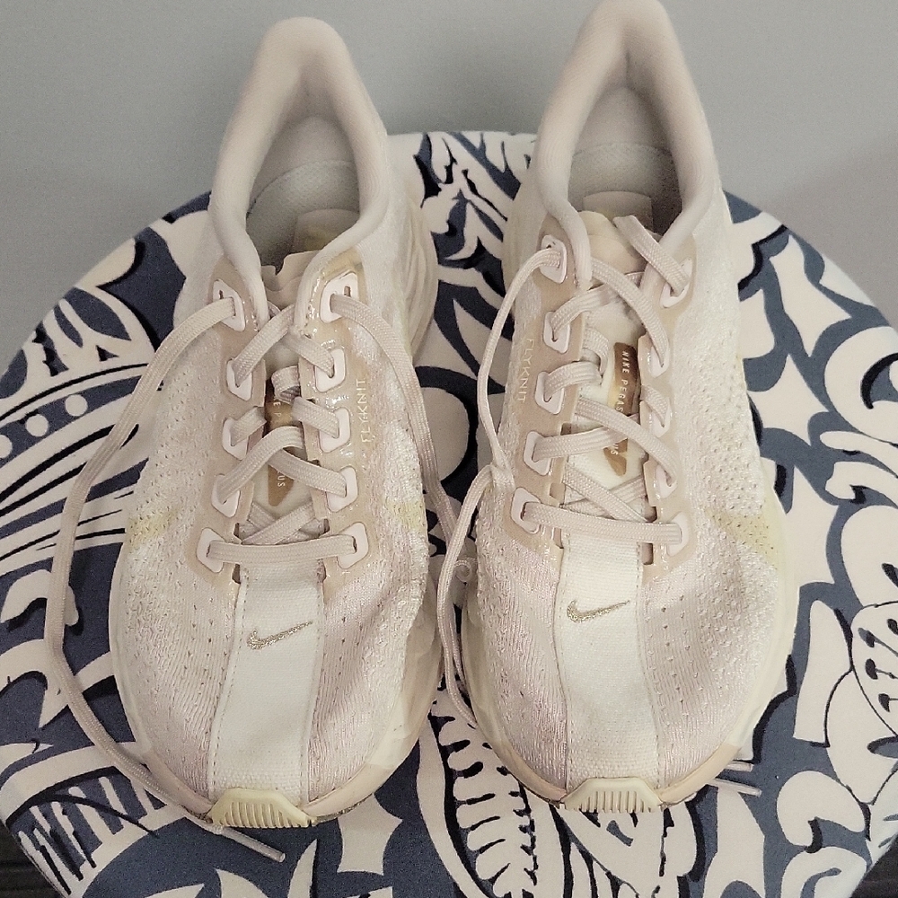 Nike Pegasus Turbo Women's White Athletic Shoes